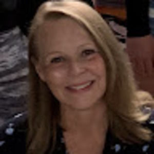 Meet your Posher, Deborah